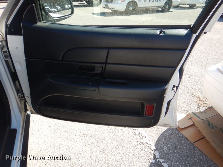 image for item KV9493 2009 Ford Crown Victoria Police Interceptor