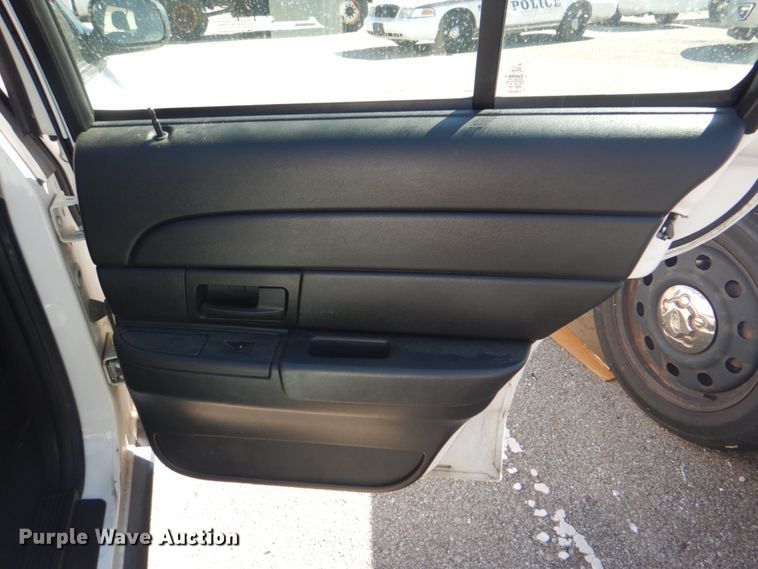 image for item KV9493 2009 Ford Crown Victoria Police Interceptor