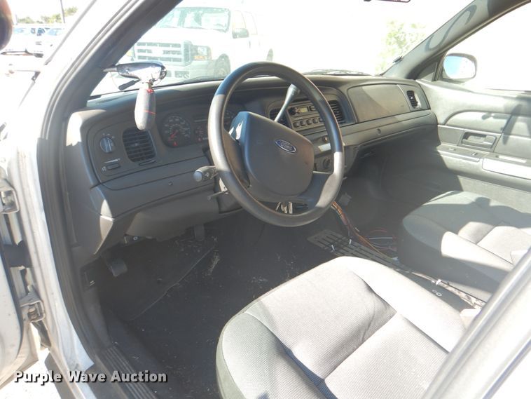 image for item KV9497 2007 Ford Crown Victoria Police Interceptor