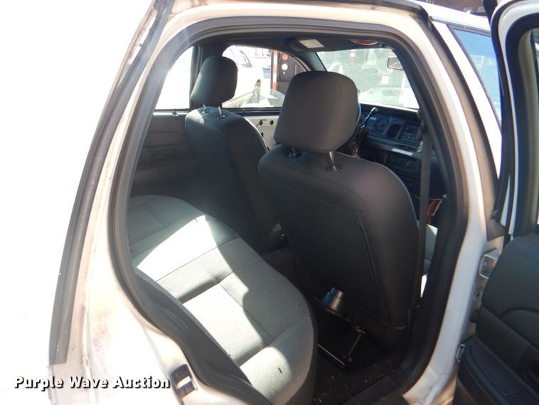 image for item KV9497 2007 Ford Crown Victoria Police Interceptor