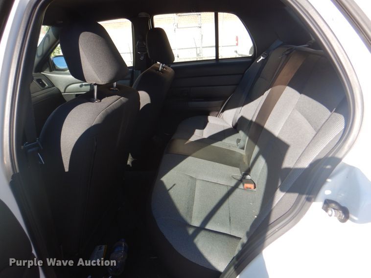 image for item KV9497 2007 Ford Crown Victoria Police Interceptor