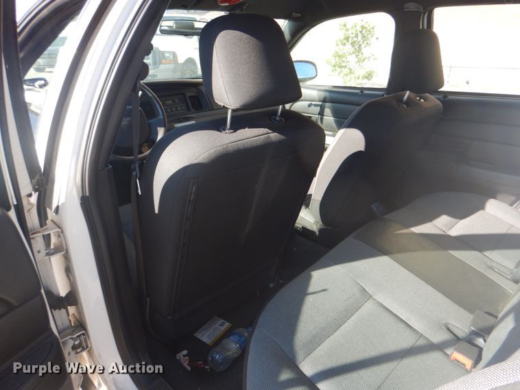image for item KV9497 2007 Ford Crown Victoria Police Interceptor