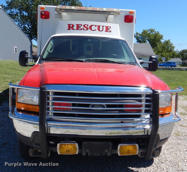 image for item KX9415 1999 Ford F350 Super Duty XLT  ambulance