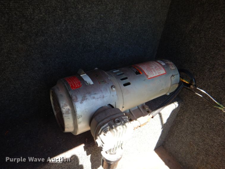 image for item KX9415 1999 Ford F350 Super Duty XLT  ambulance