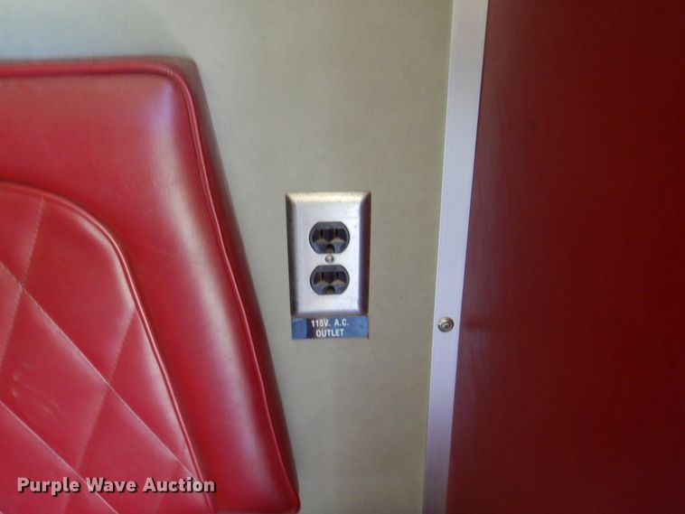 image for item KX9415 1999 Ford F350 Super Duty XLT  ambulance