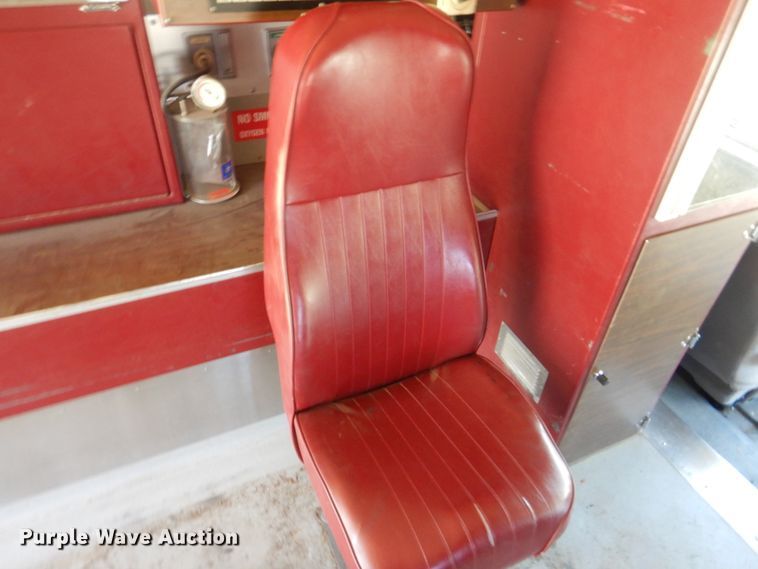 image for item KX9415 1999 Ford F350 Super Duty XLT  ambulance