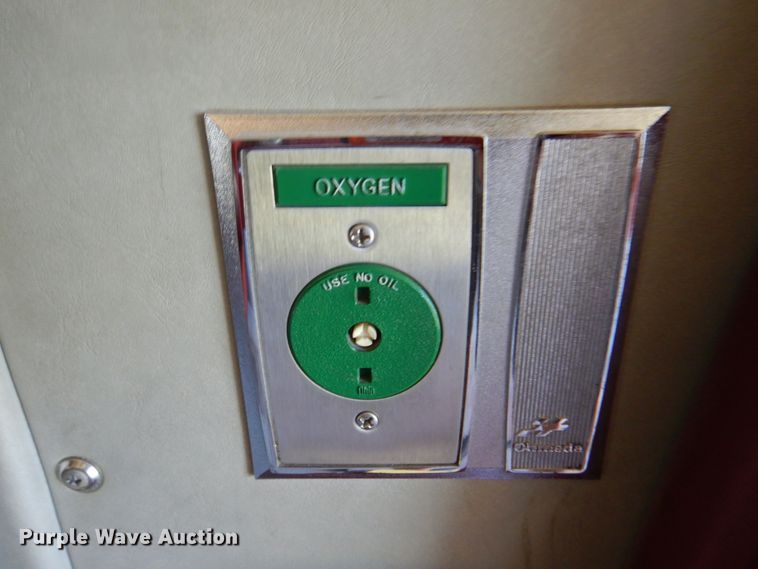 image for item KX9415 1999 Ford F350 Super Duty XLT  ambulance