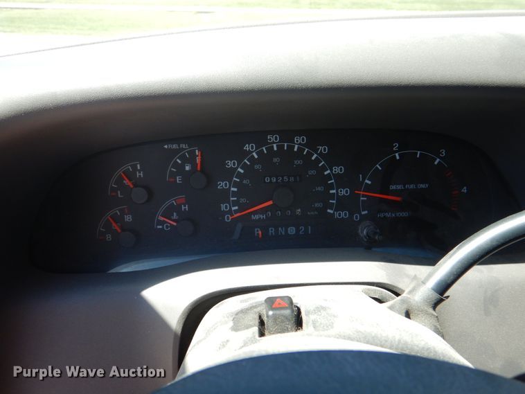 image for item KX9415 1999 Ford F350 Super Duty XLT  ambulance