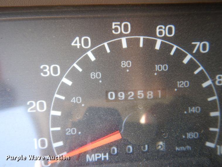 image for item KX9415 1999 Ford F350 Super Duty XLT  ambulance