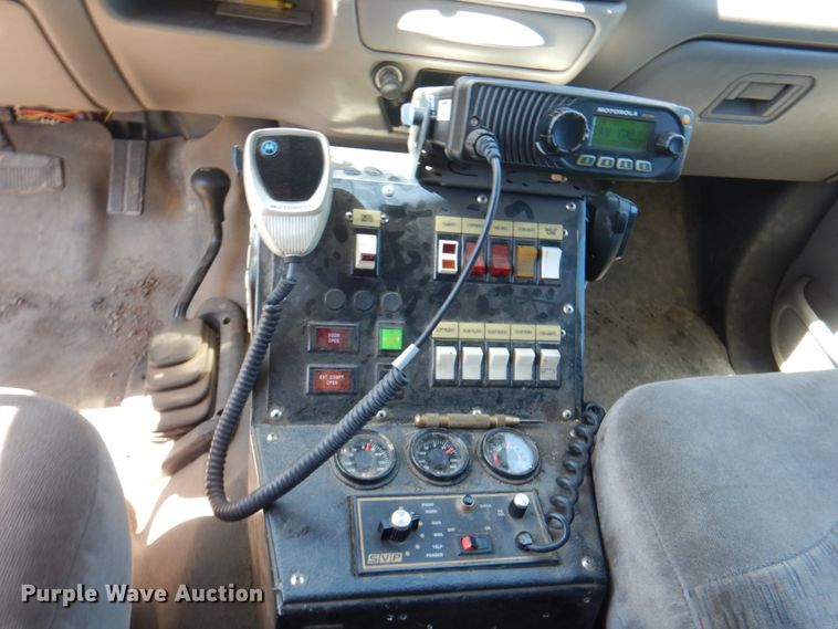 image for item KX9415 1999 Ford F350 Super Duty XLT  ambulance