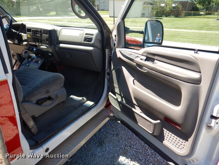 image for item KX9415 1999 Ford F350 Super Duty XLT  ambulance