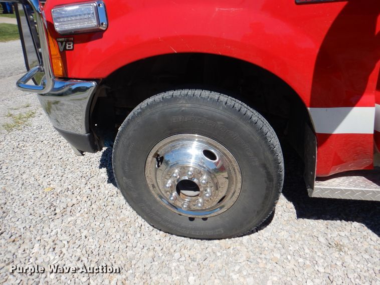 image for item KX9415 1999 Ford F350 Super Duty XLT  ambulance