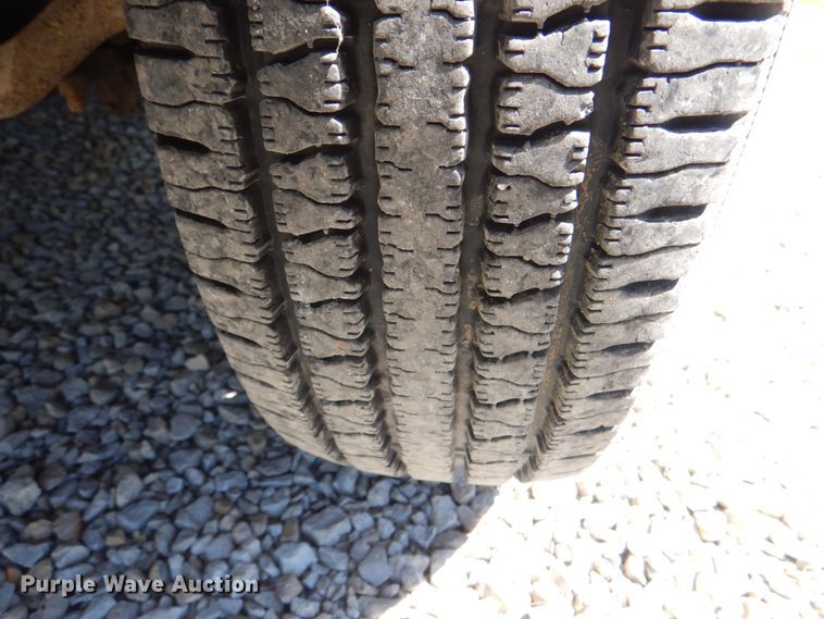 image for item KX9415 1999 Ford F350 Super Duty XLT  ambulance