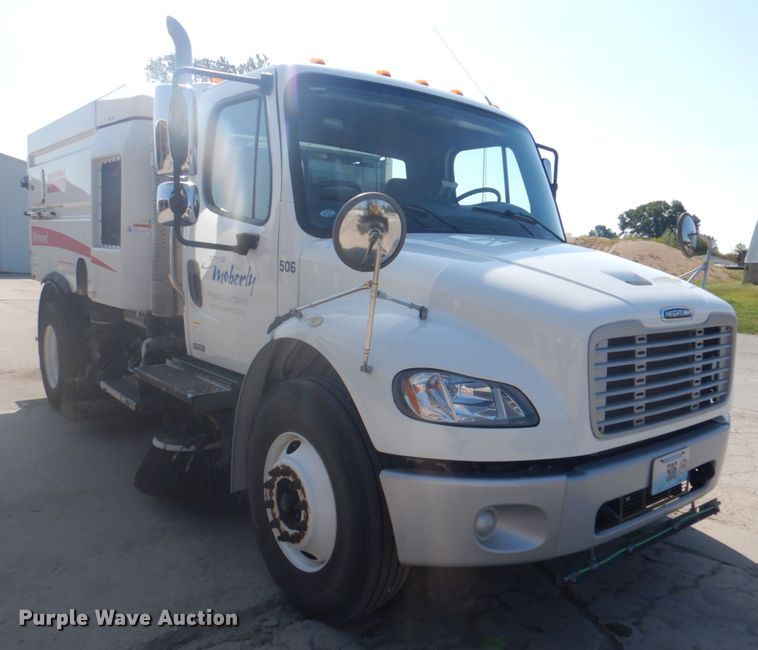 image for item KX9433 2015 Freightliner Business Class M2  street sweeper truck