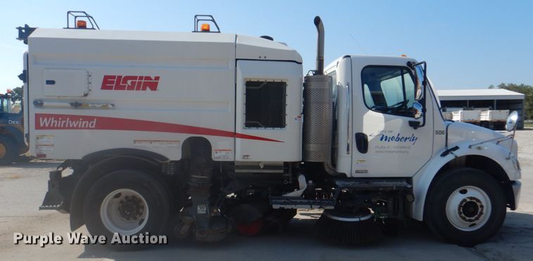 image for item KX9433 2015 Freightliner Business Class M2  street sweeper truck