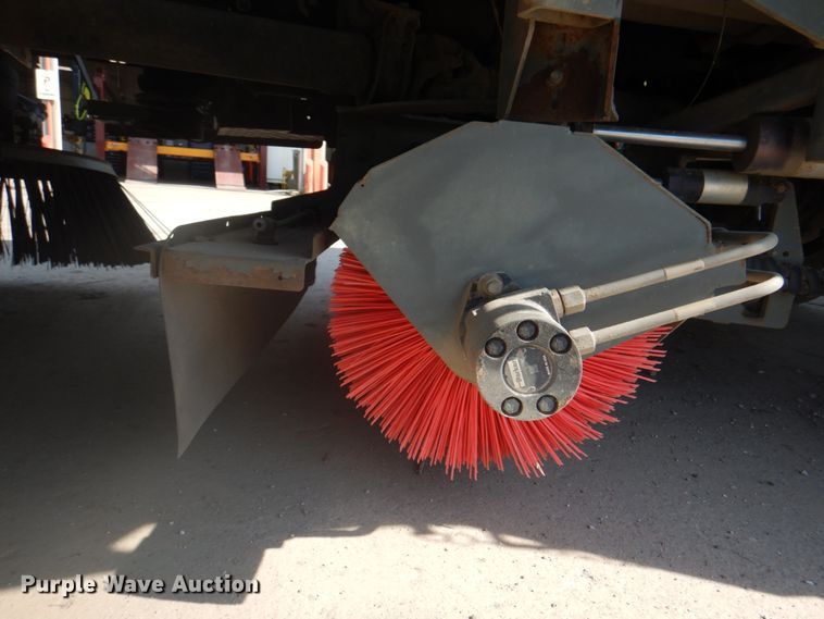 image for item KX9433 2015 Freightliner Business Class M2  street sweeper truck