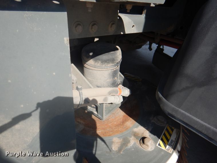 image for item KX9433 2015 Freightliner Business Class M2  street sweeper truck