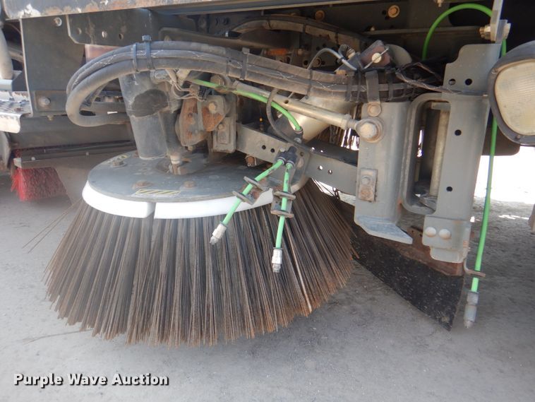 image for item KX9433 2015 Freightliner Business Class M2  street sweeper truck