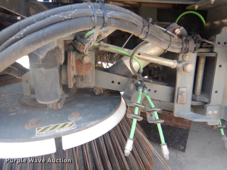 image for item KX9433 2015 Freightliner Business Class M2  street sweeper truck