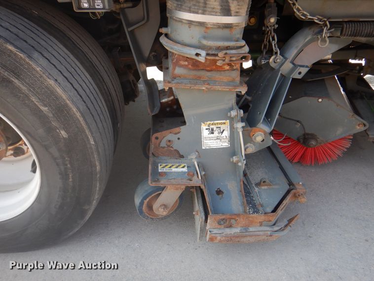 image for item KX9433 2015 Freightliner Business Class M2  street sweeper truck