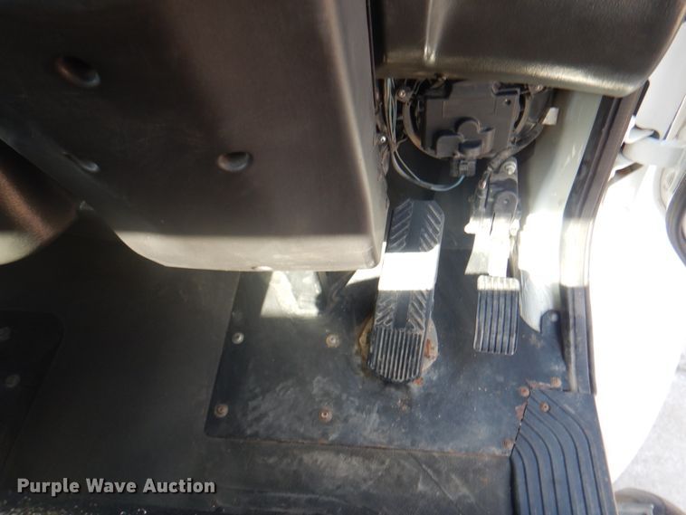 image for item KX9433 2015 Freightliner Business Class M2  street sweeper truck