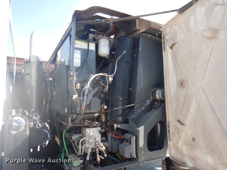 image for item KX9433 2015 Freightliner Business Class M2  street sweeper truck