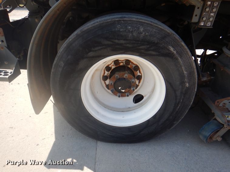 image for item KX9433 2015 Freightliner Business Class M2  street sweeper truck