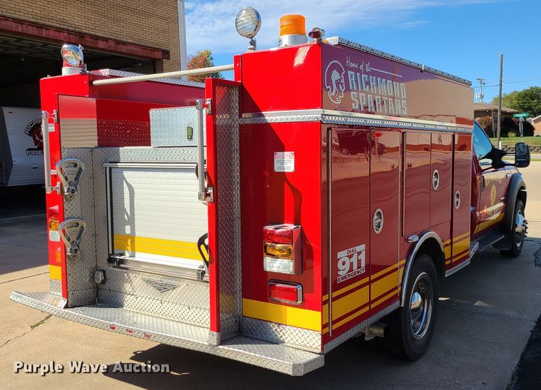 image for item L1266 2005 Ford F550 Super Duty  pumper fire truck