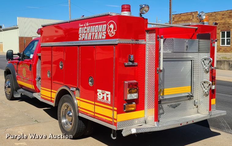 image for item L1266 2005 Ford F550 Super Duty  pumper fire truck