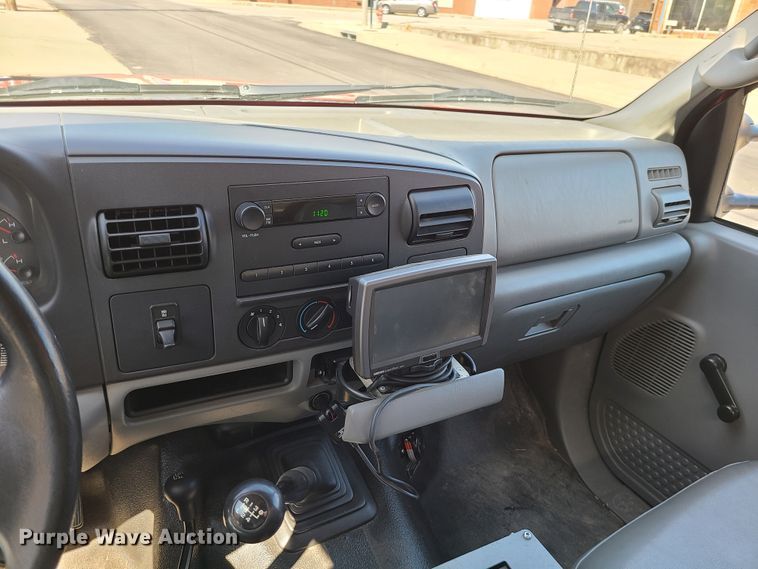 image for item L1266 2005 Ford F550 Super Duty  pumper fire truck