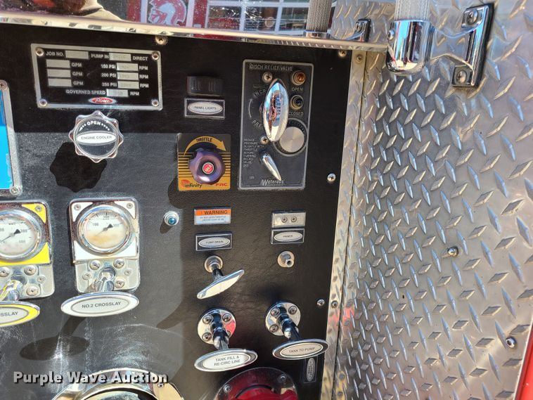 image for item L1266 2005 Ford F550 Super Duty  pumper fire truck