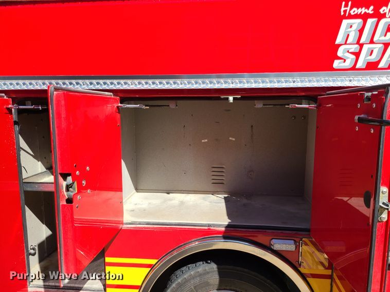 image for item L1266 2005 Ford F550 Super Duty  pumper fire truck