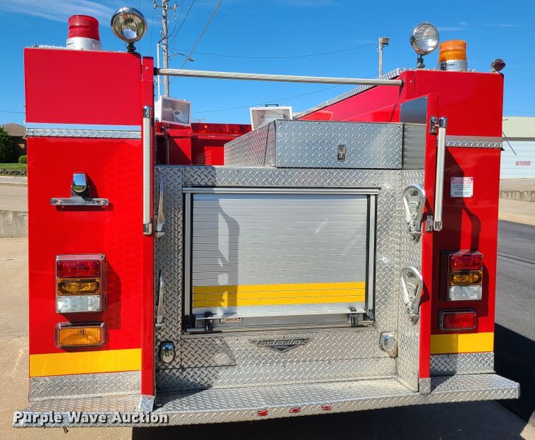 image for item L1266 2005 Ford F550 Super Duty  pumper fire truck