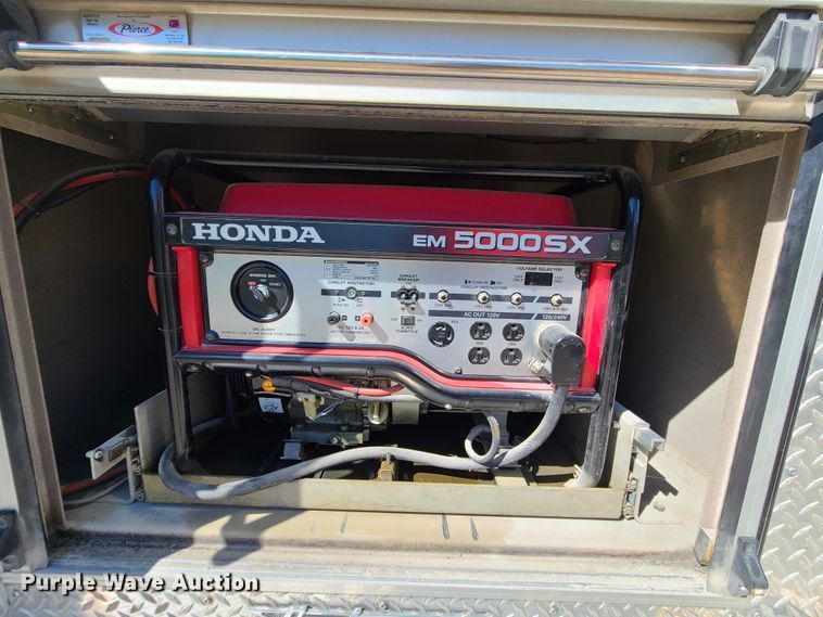 image for item L1266 2005 Ford F550 Super Duty  pumper fire truck