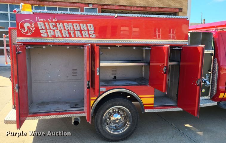 image for item L1266 2005 Ford F550 Super Duty  pumper fire truck