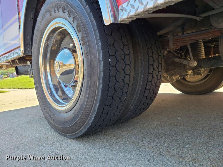 image for item L1266 2005 Ford F550 Super Duty  pumper fire truck