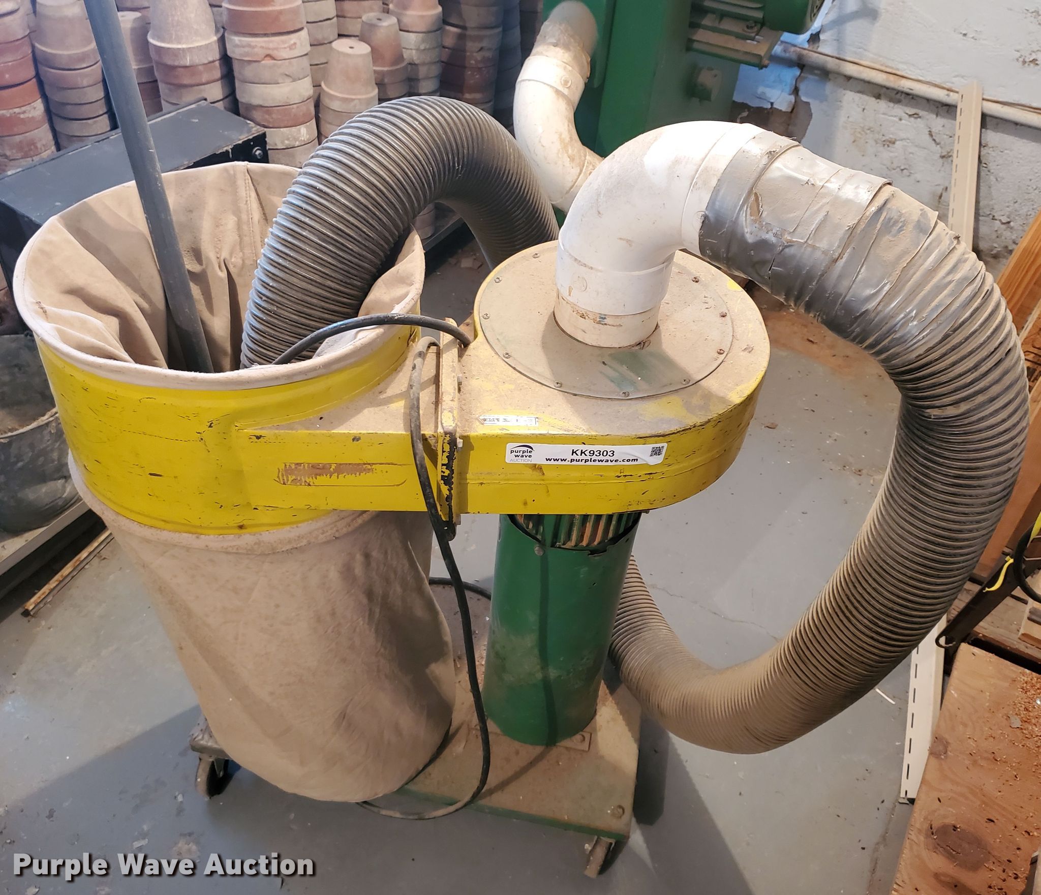 Woodtek CT90C dust collector in Norton, KS Item KK9303 sold Purple