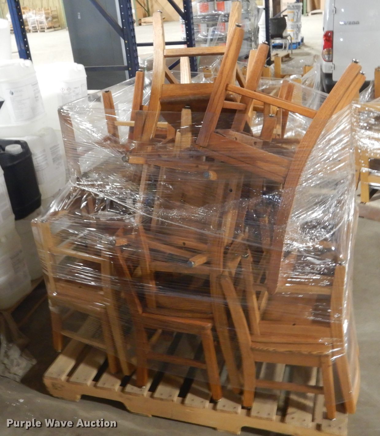 Chairs in Des Moines, IA Item KO9583 sold Purple Wave