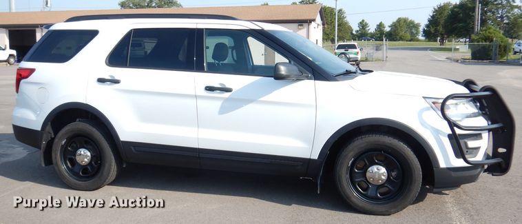 image for item DG0891 2017 Ford Explorer Police Interceptor  SUV