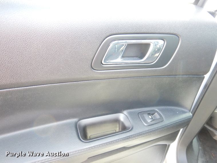 image for item DG0891 2017 Ford Explorer Police Interceptor  SUV