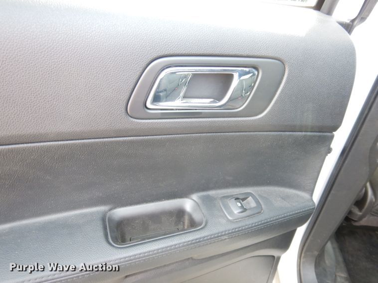 image for item DG0892 2017 Ford Explorer Police Interceptor  SUV