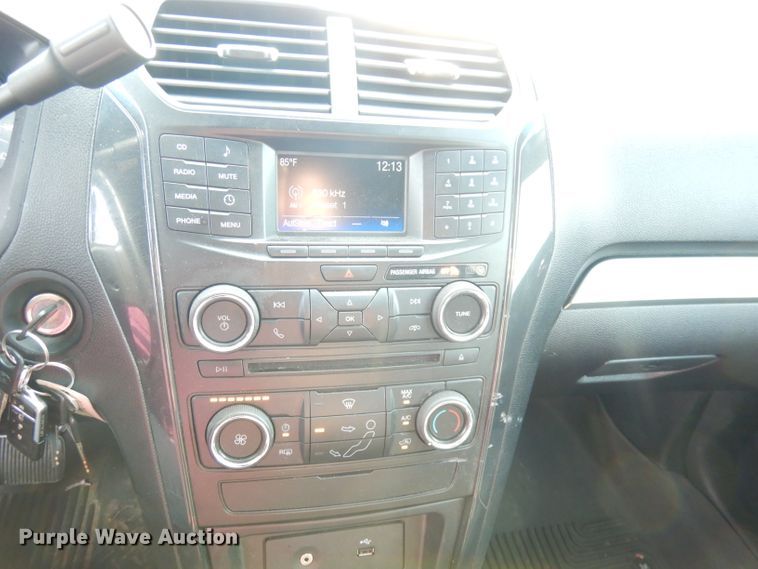 image for item DG0892 2017 Ford Explorer Police Interceptor  SUV