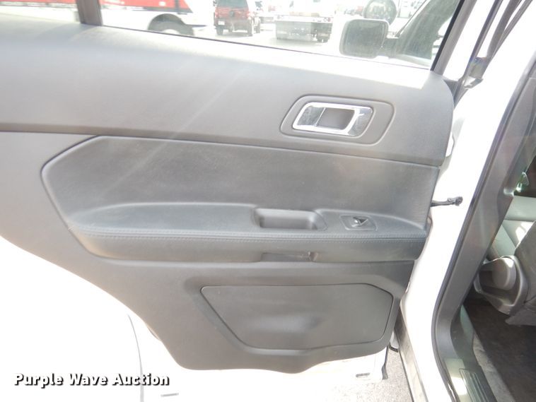 image for item DG0893 2017 Ford Explorer Police Interceptor  SUV