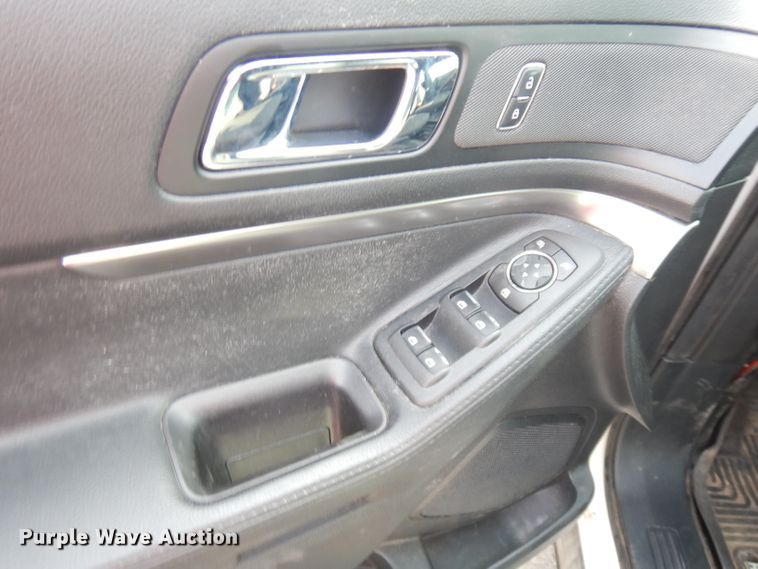 image for item DG0893 2017 Ford Explorer Police Interceptor  SUV