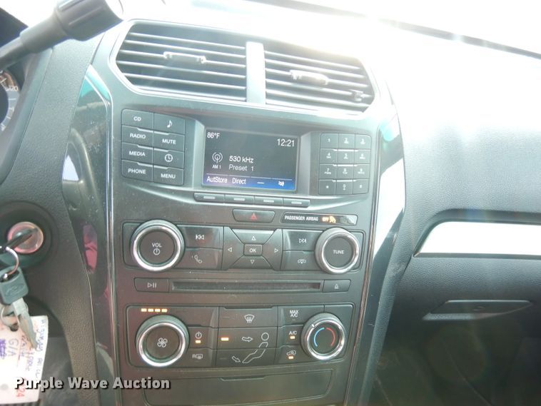 image for item DG0893 2017 Ford Explorer Police Interceptor  SUV