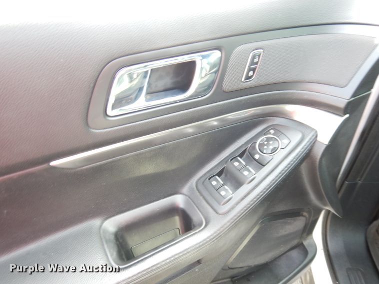 image for item DG0896 2017 Ford Explorer Police Interceptor  SUV