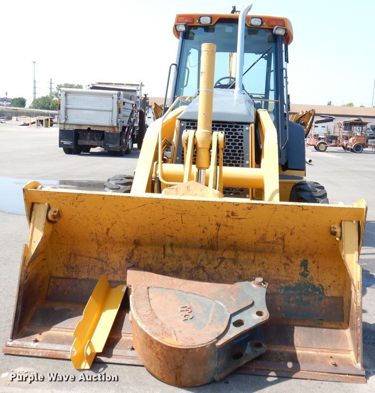 image for item DG0898 2005 John Deere 310SG  backhoe