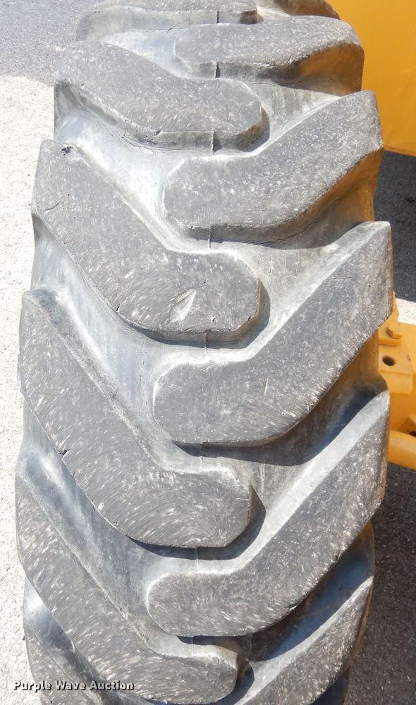 image for item DG0898 2005 John Deere 310SG  backhoe