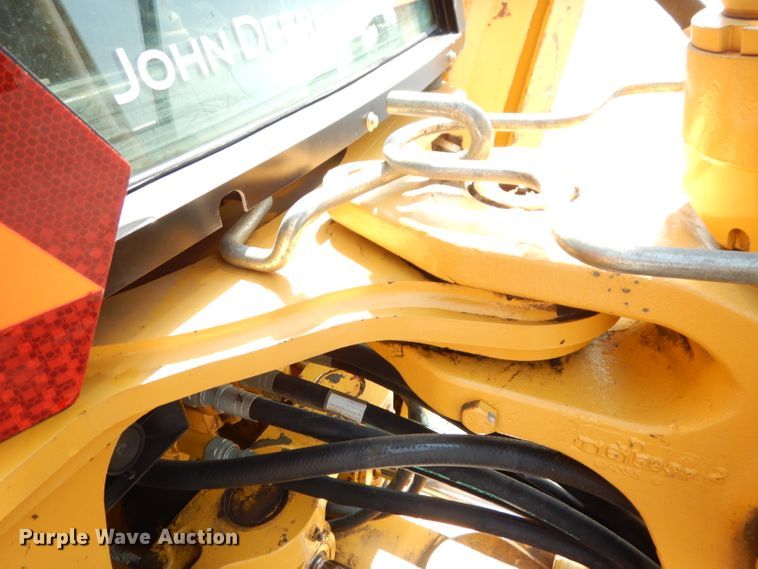 image for item DG0898 2005 John Deere 310SG  backhoe