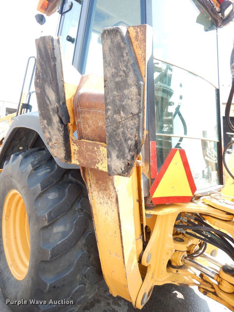 image for item DG0898 2005 John Deere 310SG  backhoe